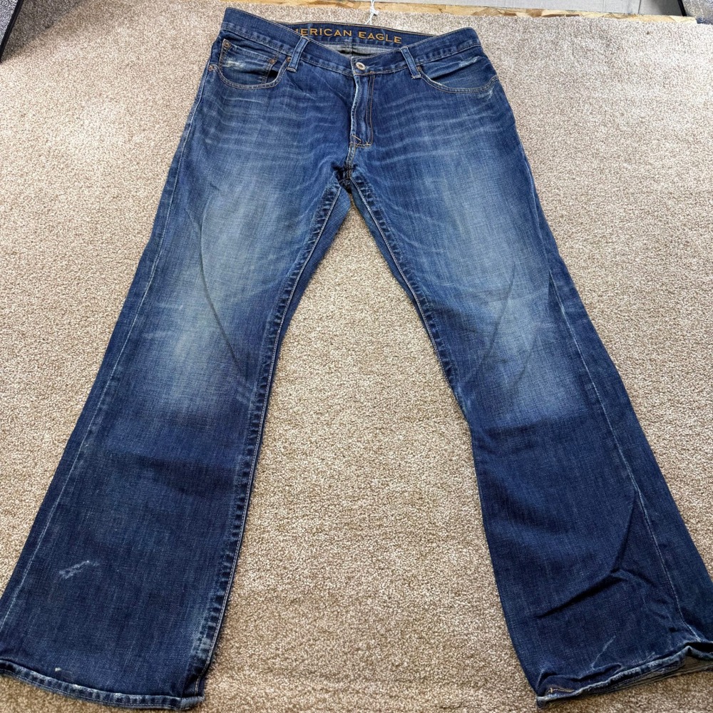 American Eagle Mens Low Rise Boot Blue Jeans Medium Wash Distressed 34x32 AE